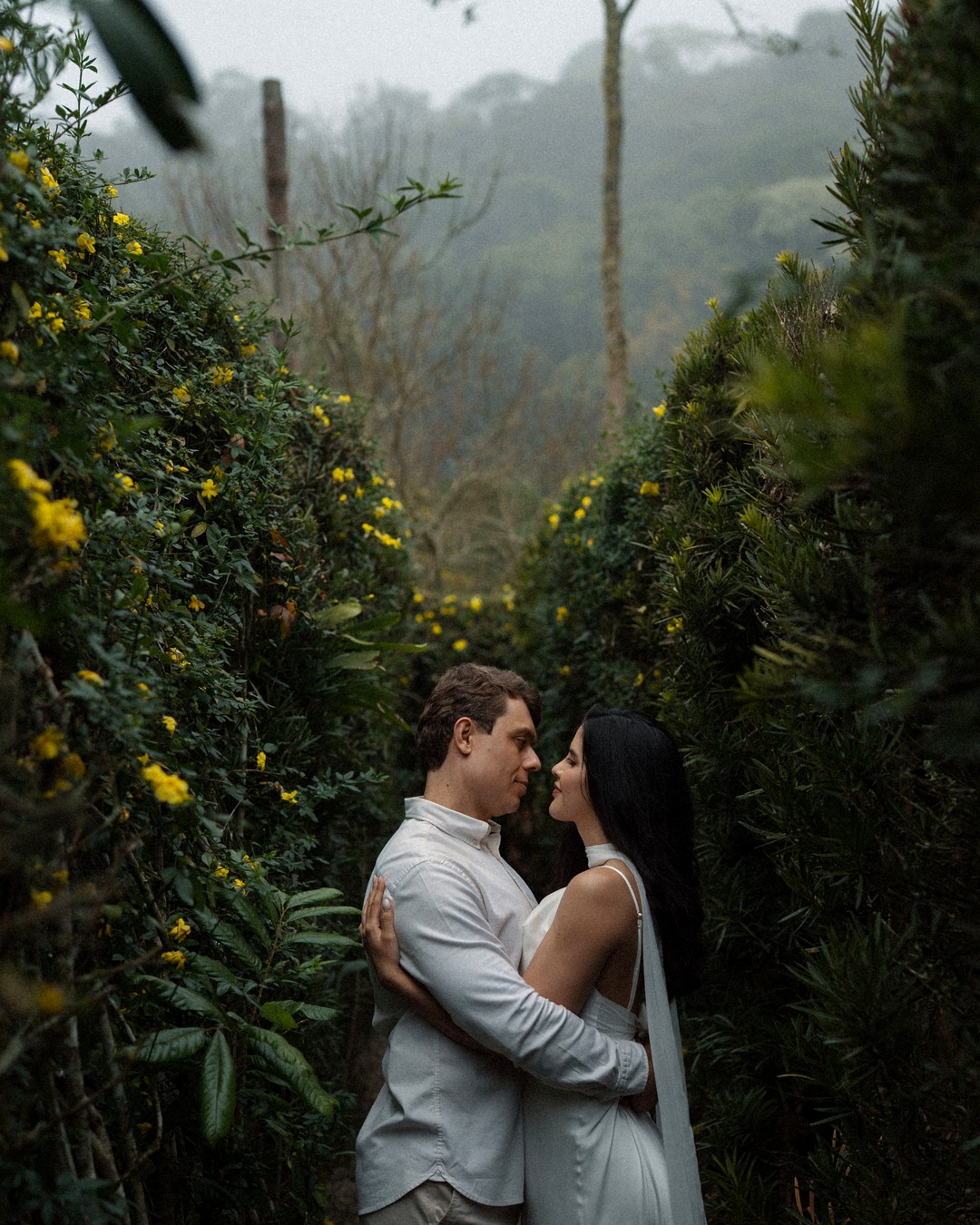 Juliane & Diego — Túnel de Arbustos