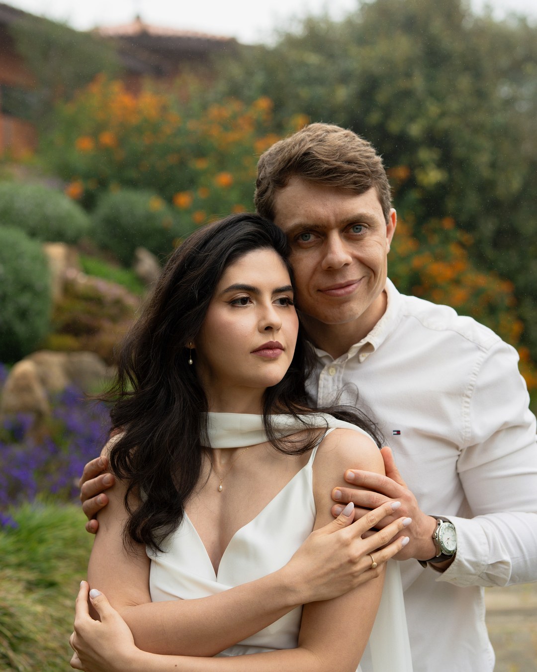 Juliane & Diego — Abraço no Jardim