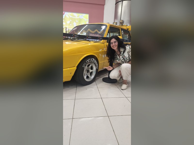 Gasolina para a Brasília Amarela do Xuxuzinho